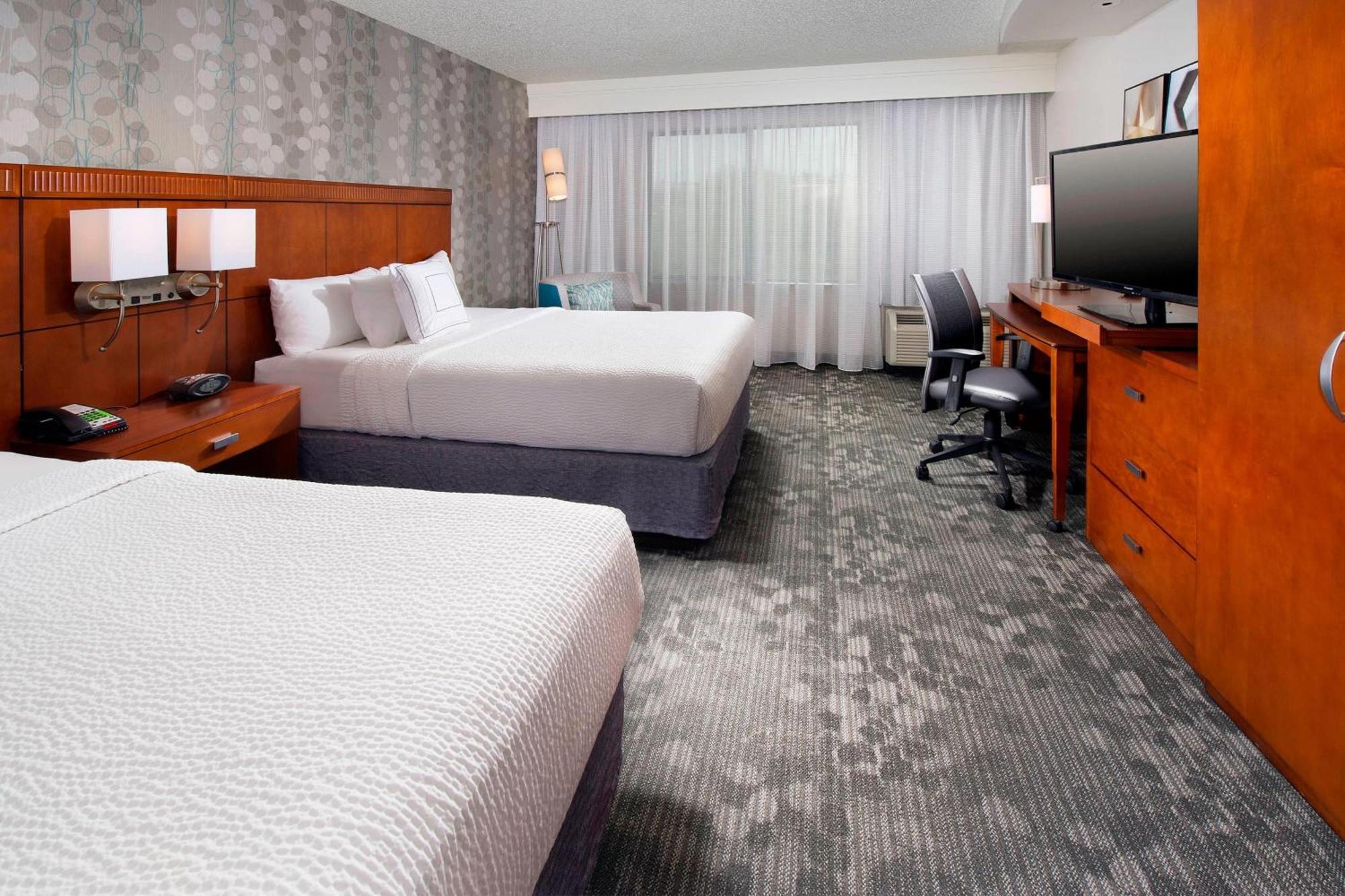 Courtyard By Marriott San Antonio Seaworld/Lackland מראה חיצוני תמונה