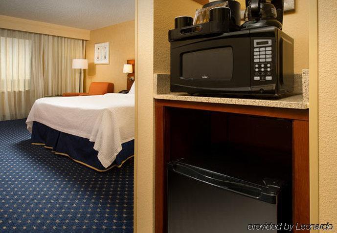 Courtyard By Marriott San Antonio Seaworld/Lackland מראה חיצוני תמונה