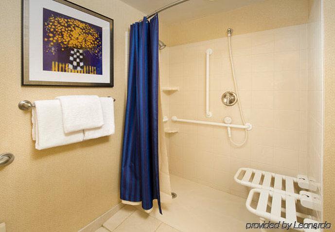 Courtyard By Marriott San Antonio Seaworld/Lackland מראה חיצוני תמונה