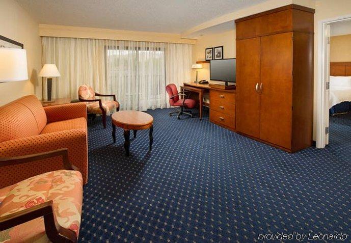 Courtyard By Marriott San Antonio Seaworld/Lackland מראה חיצוני תמונה