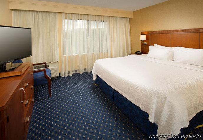 Courtyard By Marriott San Antonio Seaworld/Lackland מראה חיצוני תמונה