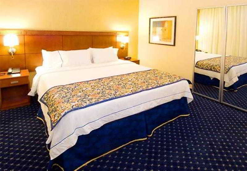 Courtyard By Marriott San Antonio Seaworld/Lackland מראה חיצוני תמונה